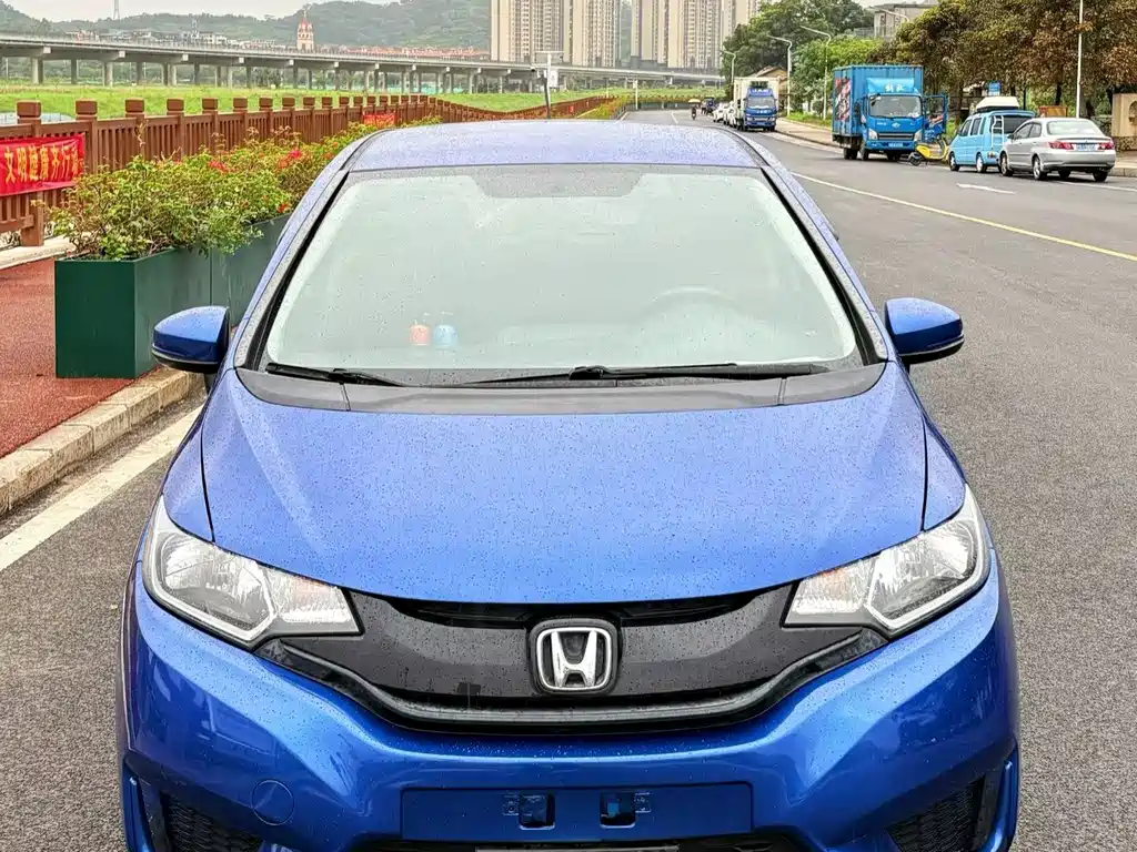 Honda Fit — фото 3