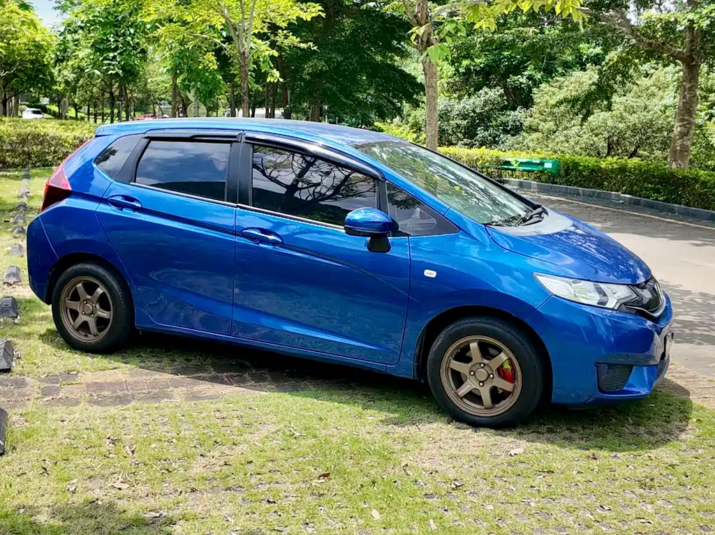 Honda Fit — фото 21