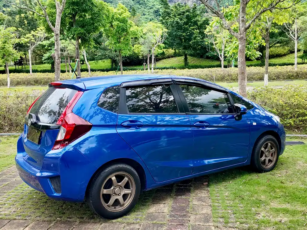 Honda Fit — фото 32