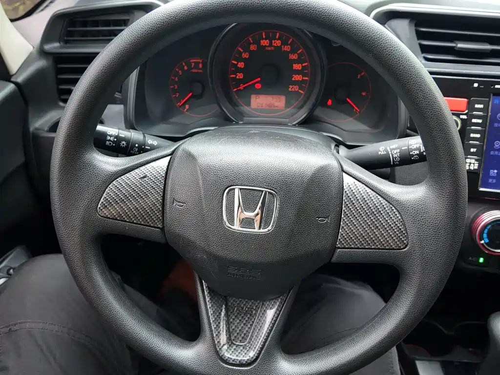 Honda Fit — фото 41