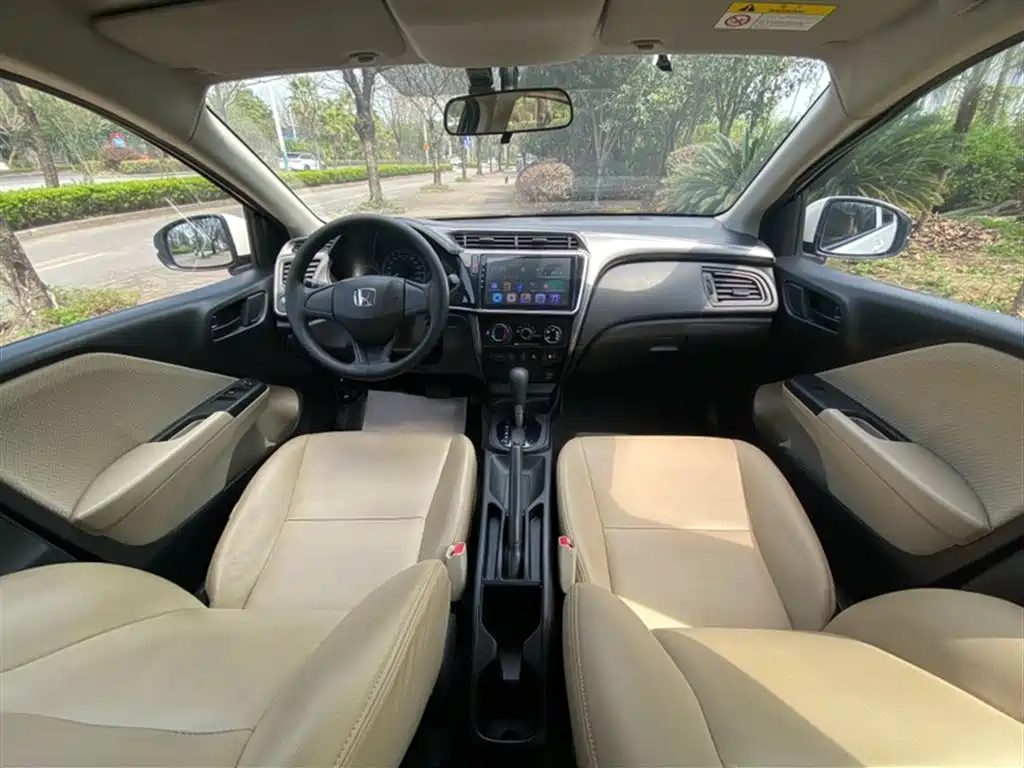 Honda City — фото 11