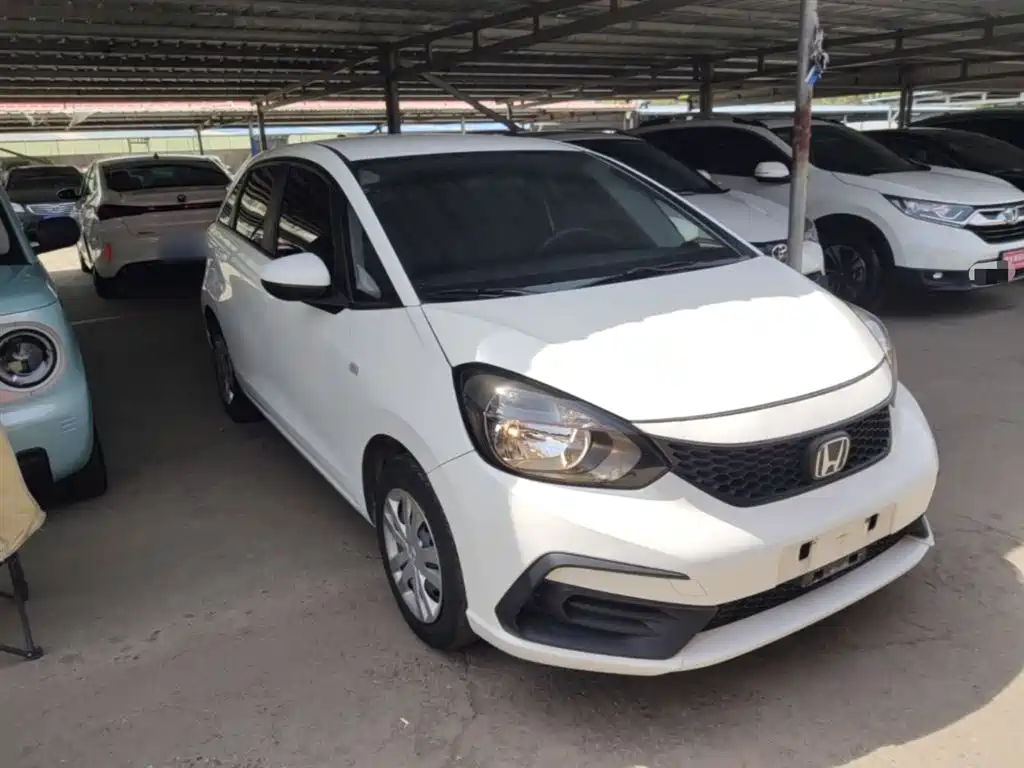 Honda Fit — фото 4