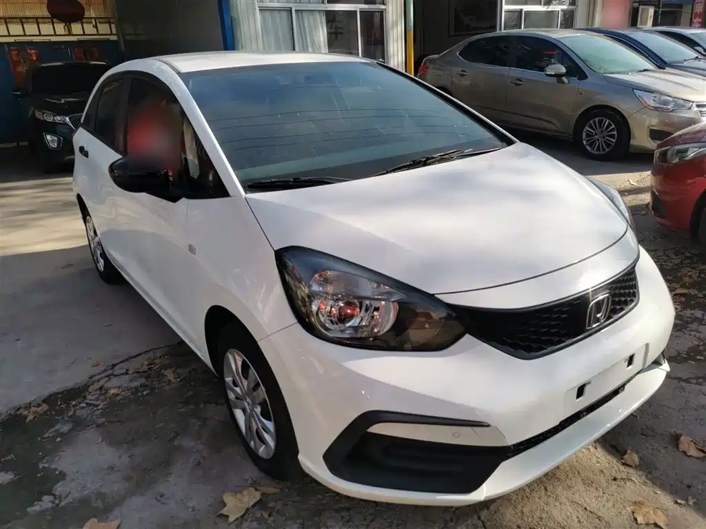 Honda Fit — фото 4