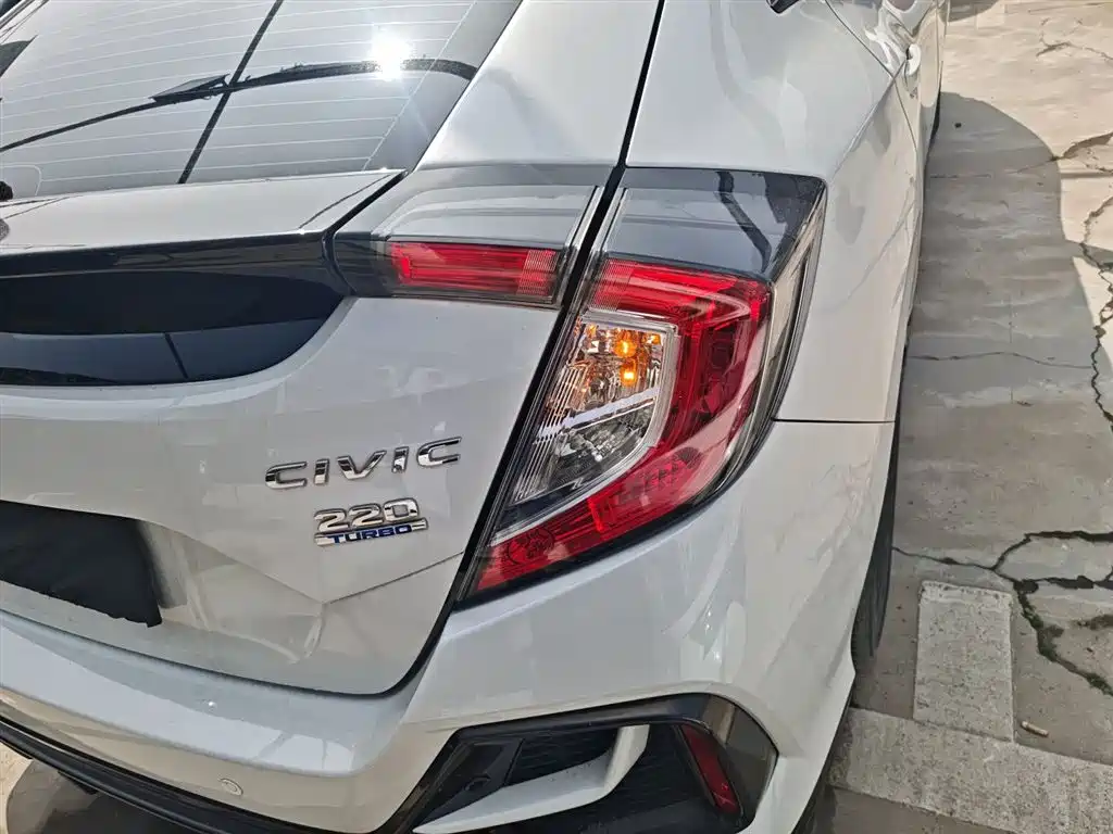 Honda Civic — фото 8