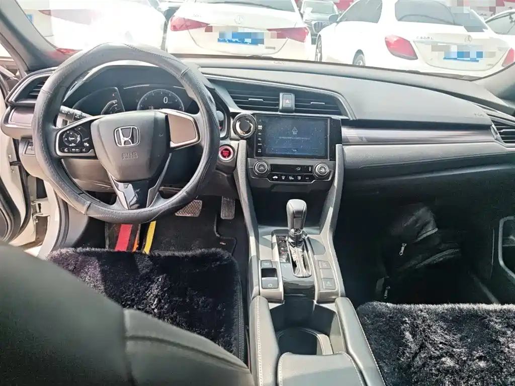Honda Civic — фото 10