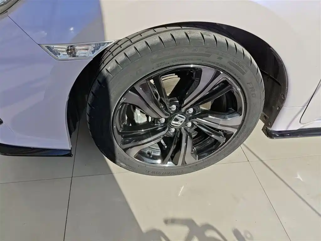 Honda Civic — фото 23