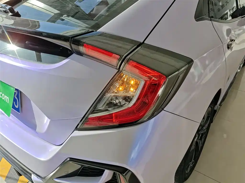 Honda Civic — фото 8