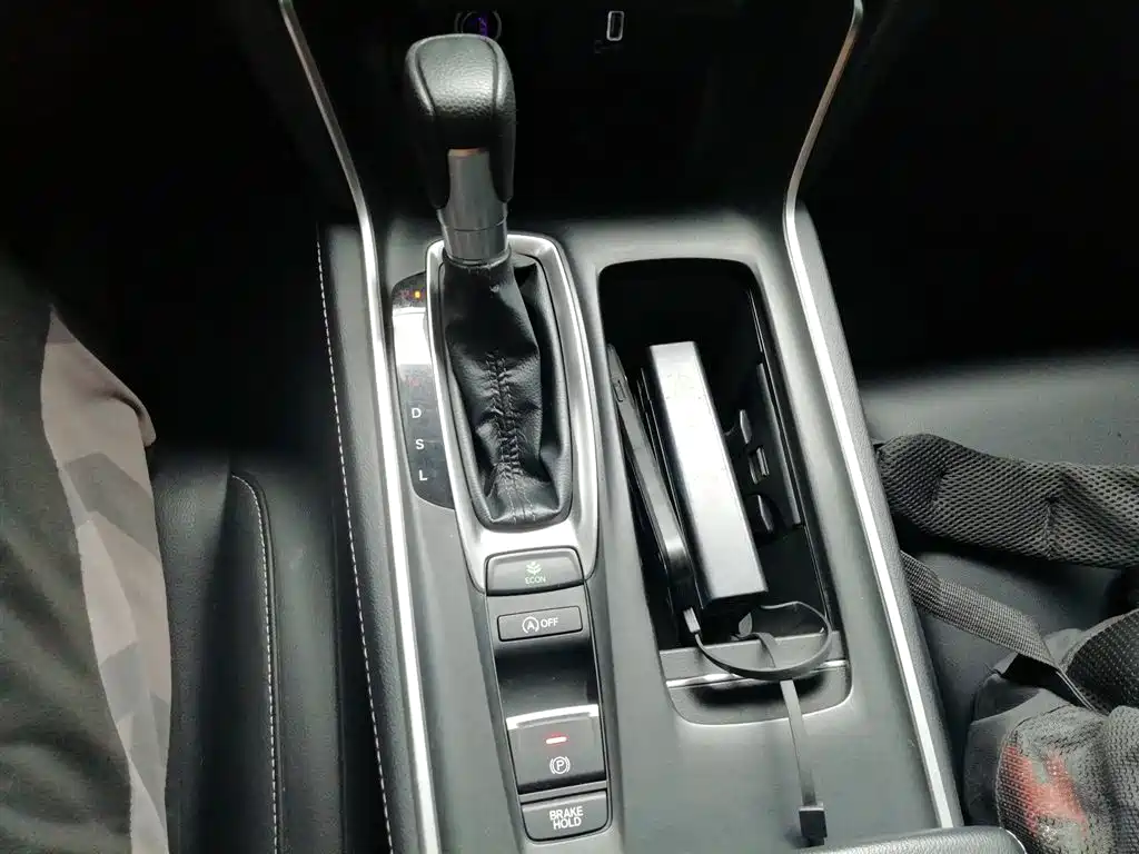 Honda Inspire — фото 14