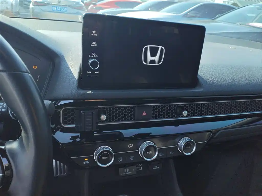 Honda Civic — фото 9