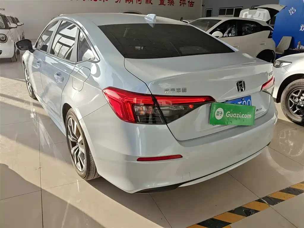 Honda Civic — фото 5