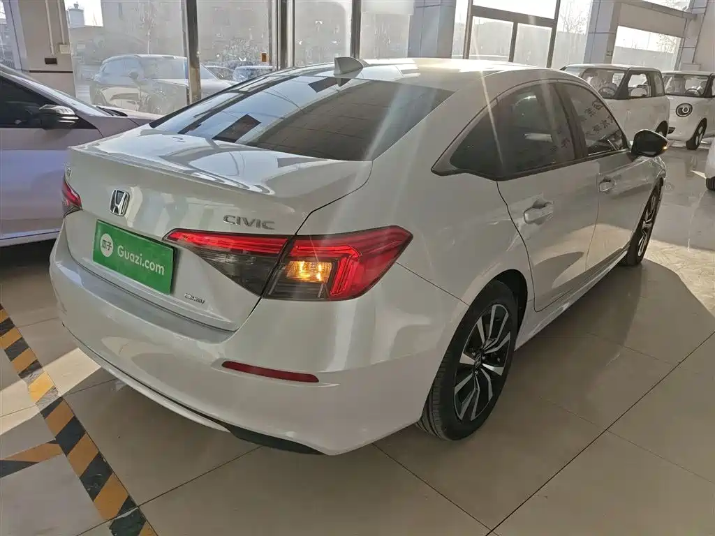 Honda Civic — фото 7