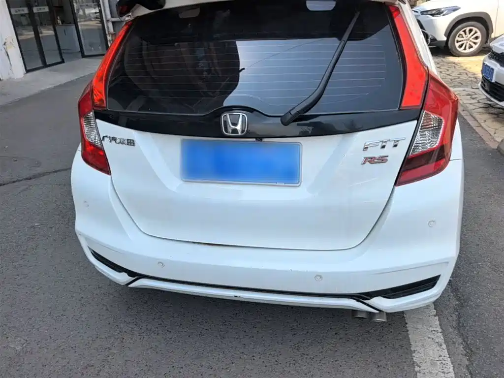Honda Fit — фото 6