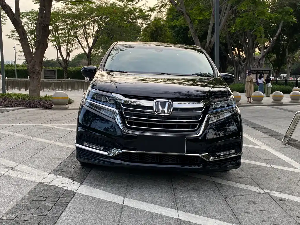 Honda Elysion — фото 2
