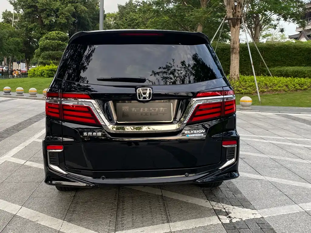 Honda Elysion — фото 40