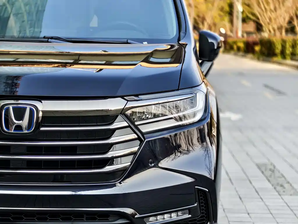 Honda Odyssey — фото 10