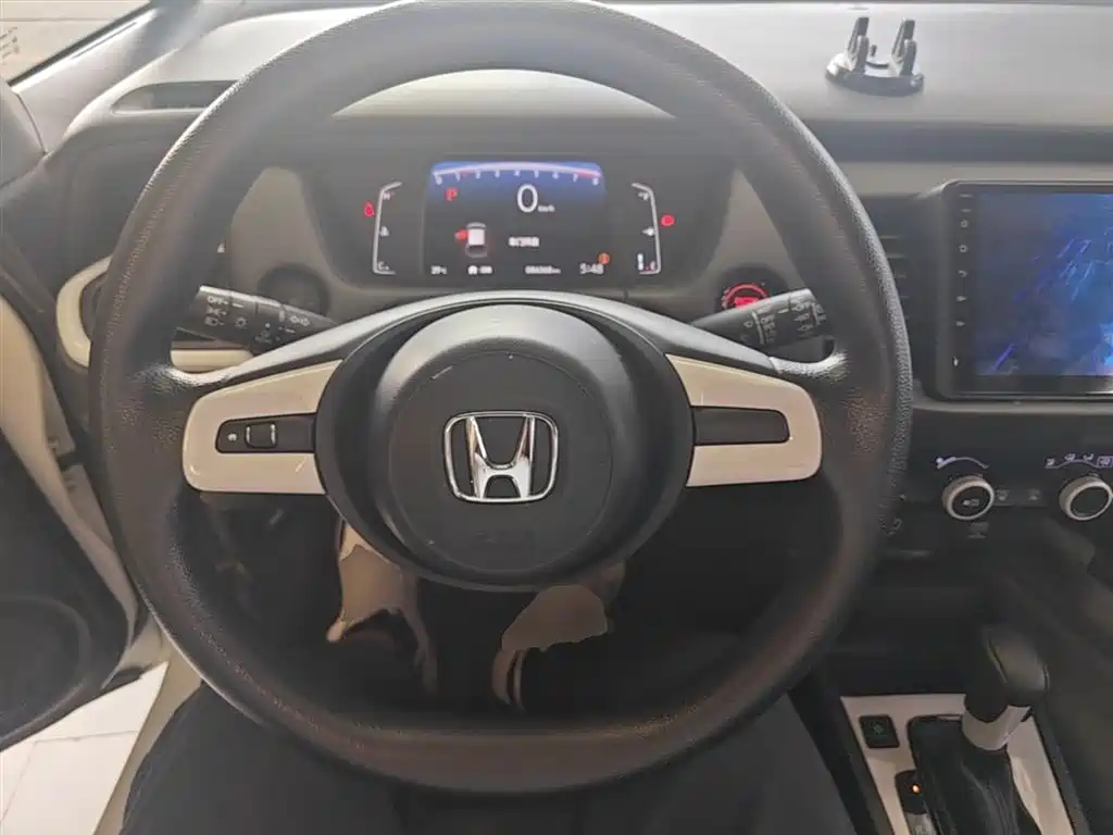 Honda Fit — фото 11