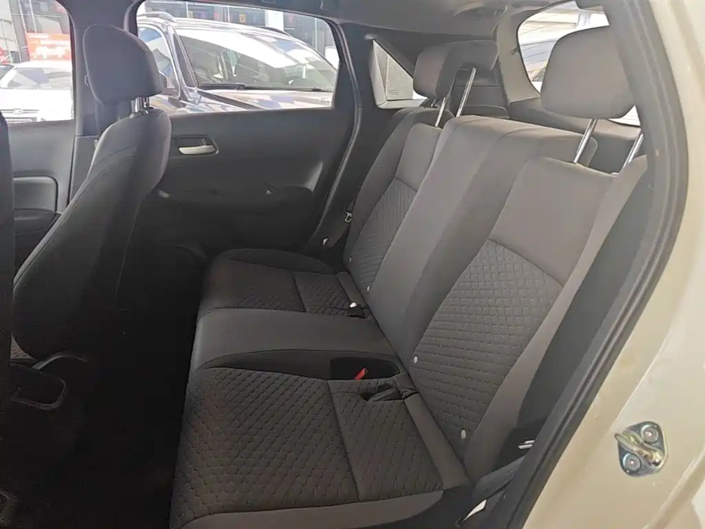 Honda Fit — фото 17