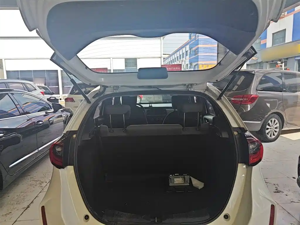 Honda Fit — фото 19