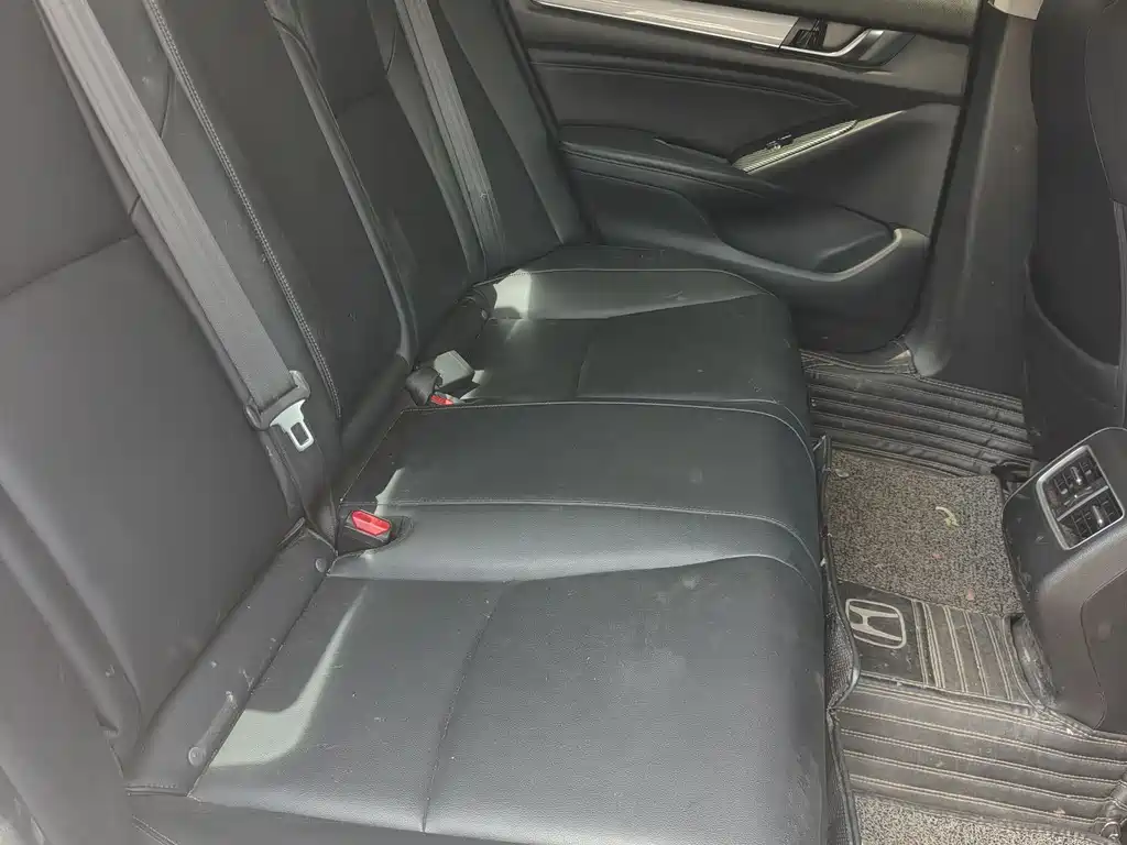 Honda Accord — фото 5