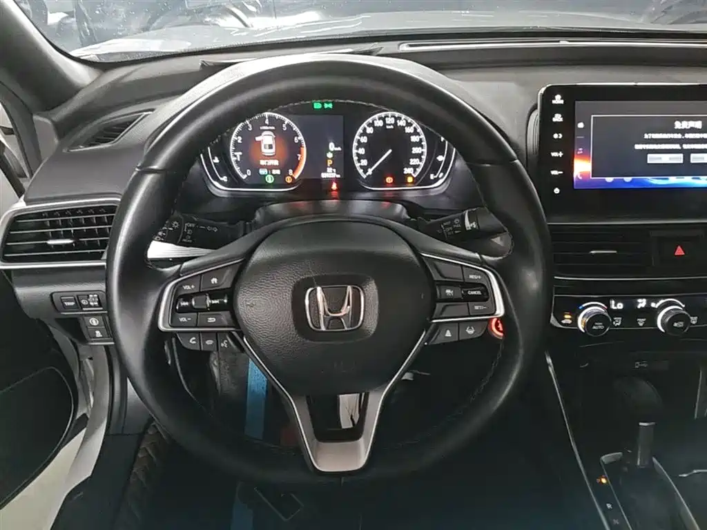Honda Inspire — фото 11