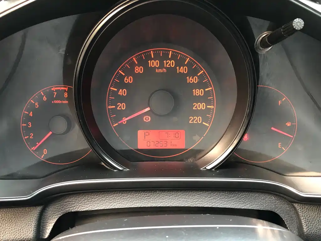 Honda Fit — фото 11