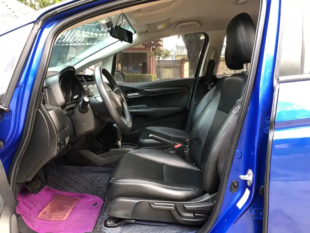 Honda Fit — фото 4