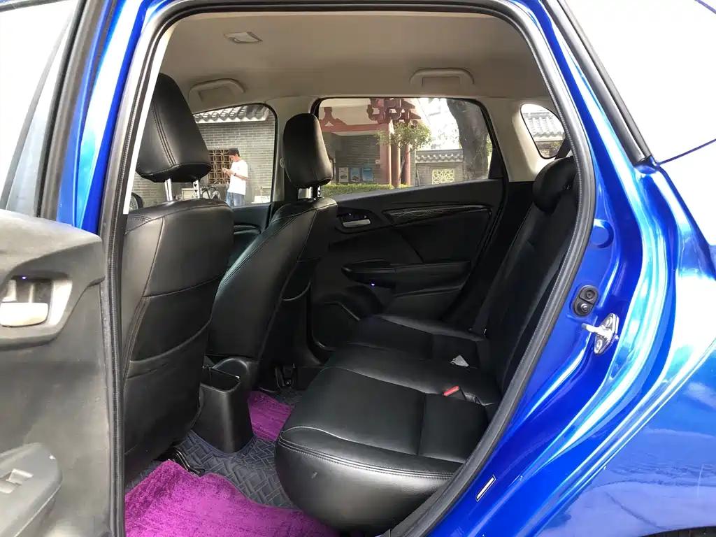 Honda Fit — фото 5