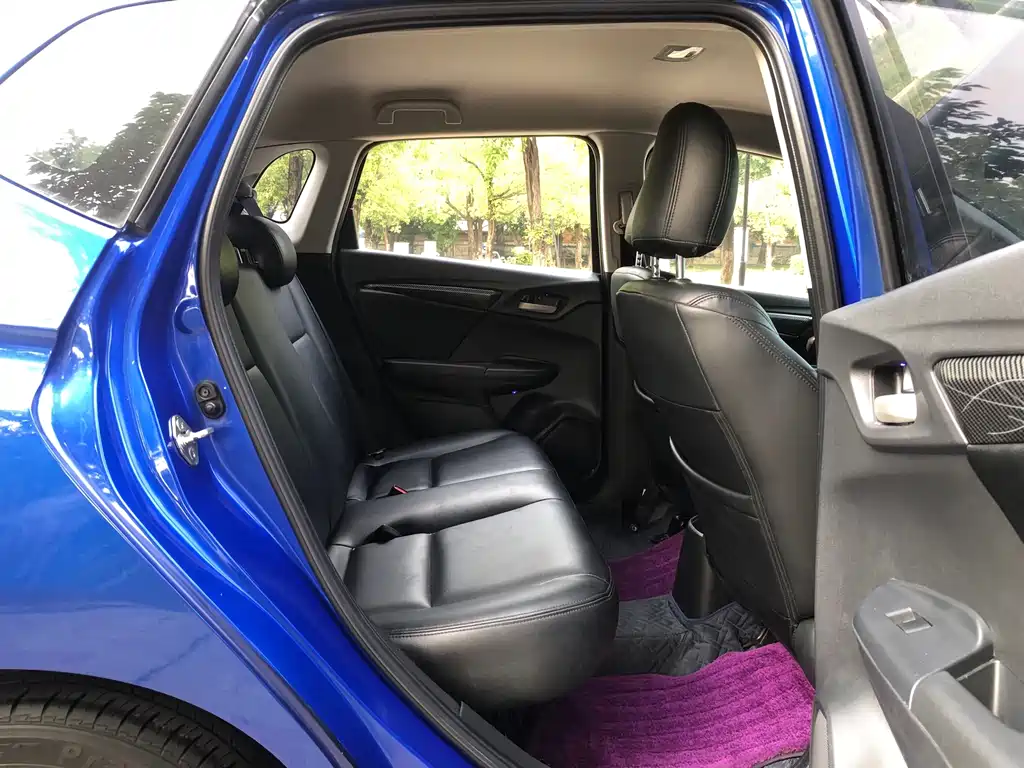 Honda Fit — фото 7