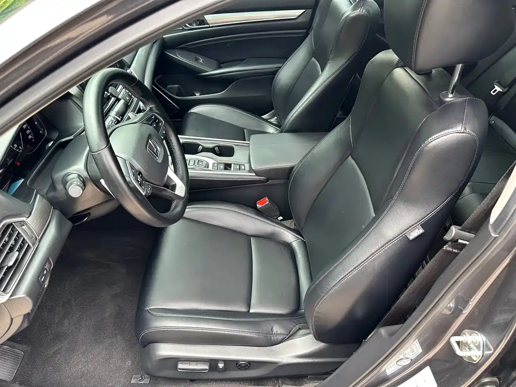 Honda Accord — фото 23