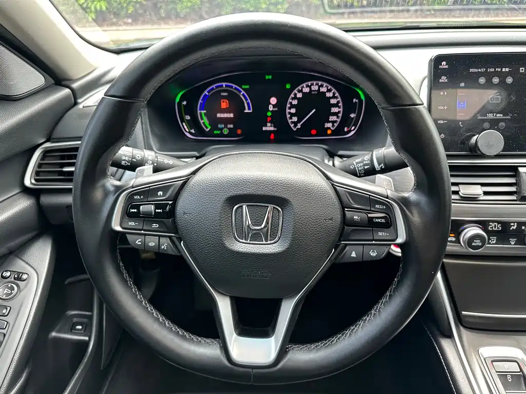 Honda Accord — фото 33