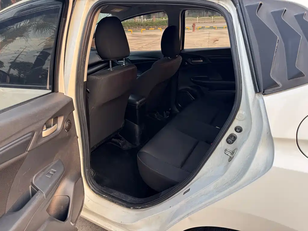 Honda Fit — фото 6