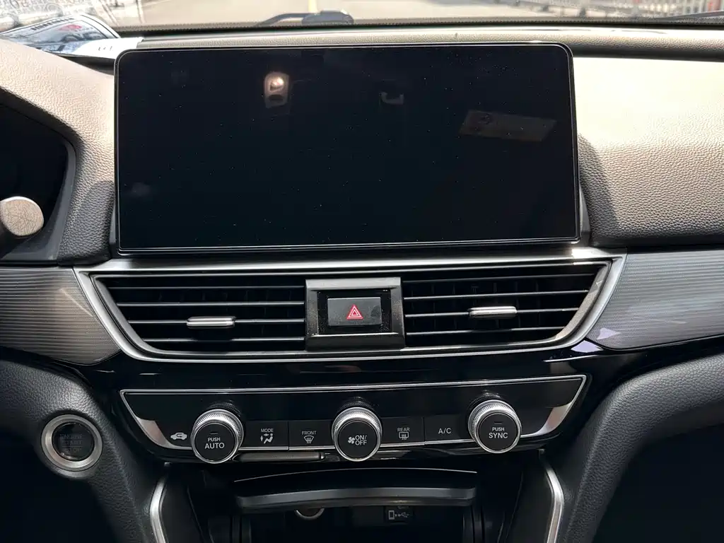Honda Inspire — фото 17