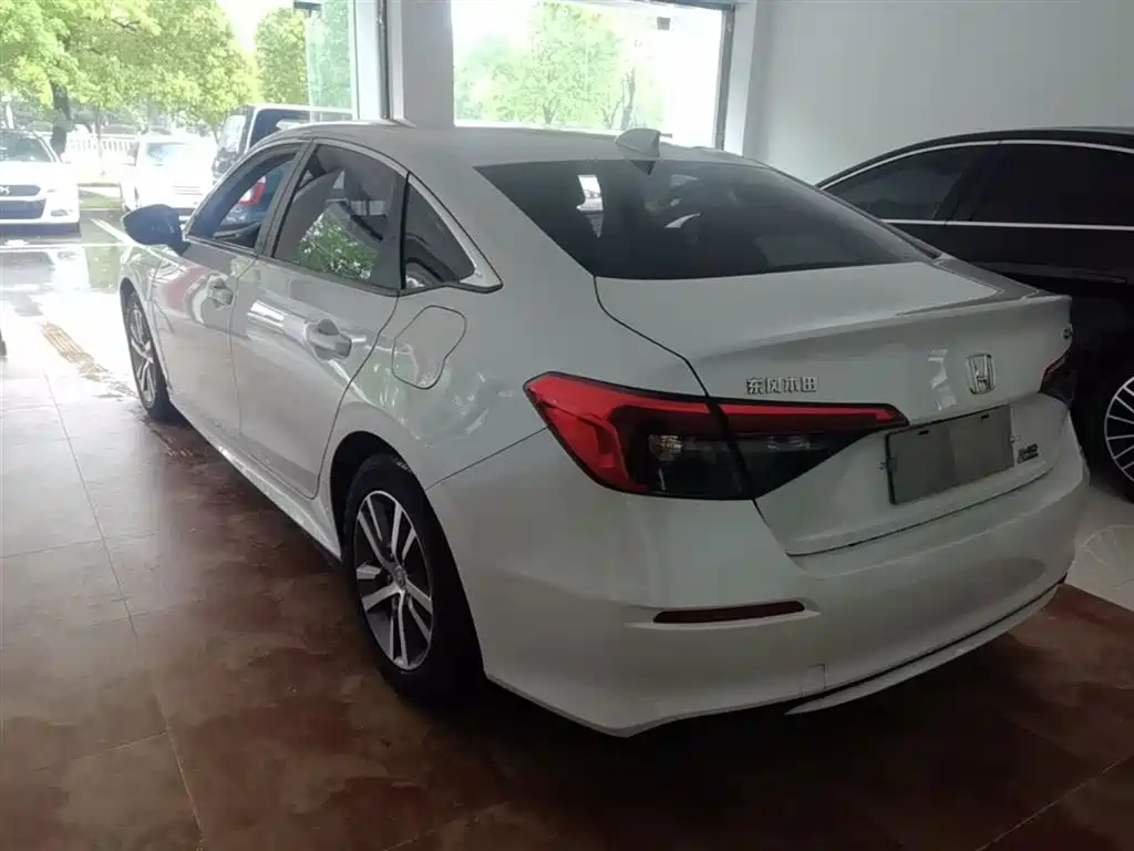 Honda Civic — фото 5