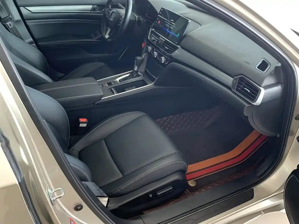 Honda Inspire — фото 18