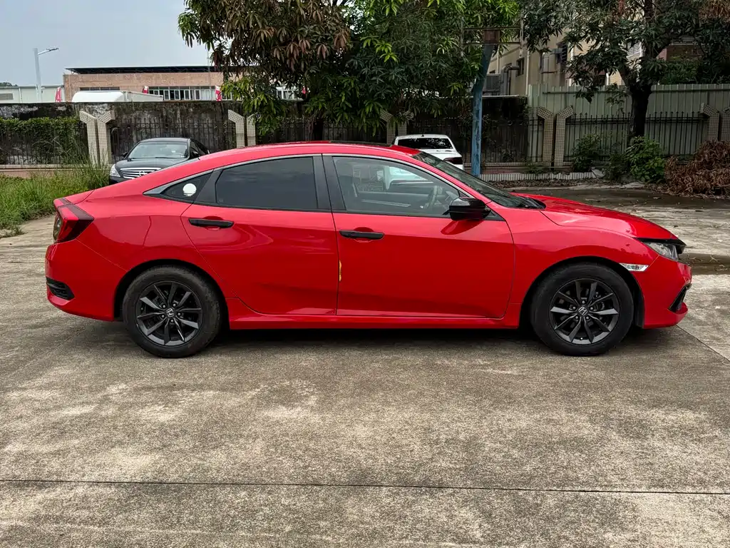 Honda Civic — фото 4