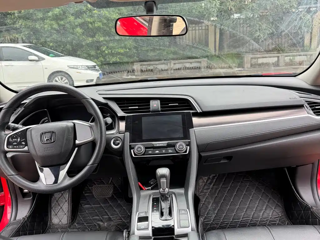 Honda Civic — фото 8
