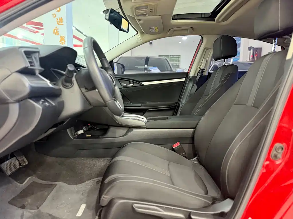 Honda Civic — фото 4