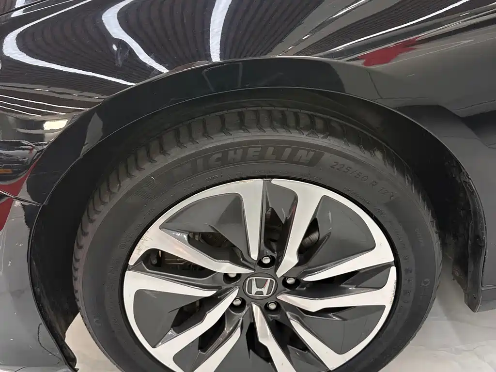 Honda Accord — фото 2