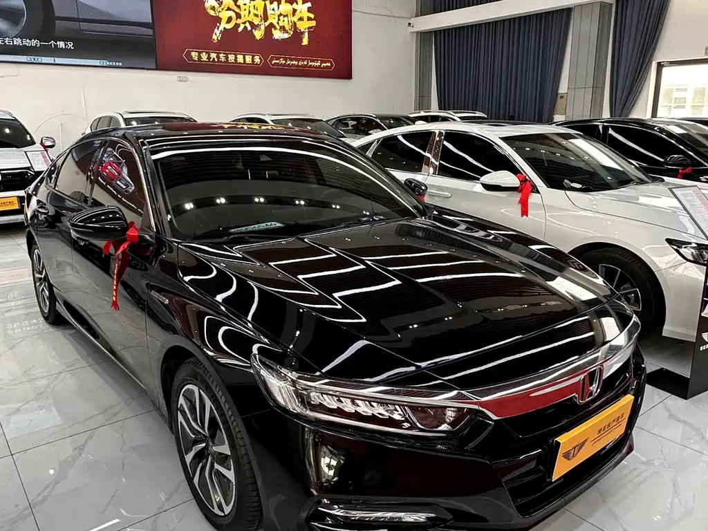 Honda Accord — фото 12