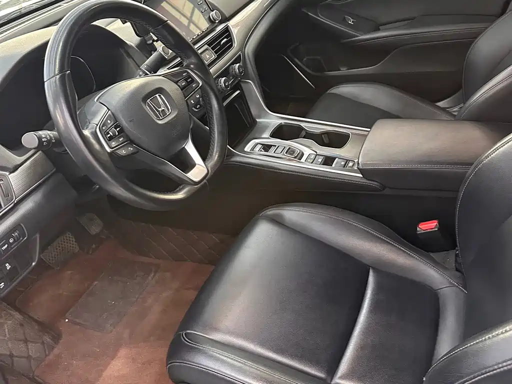Honda Accord — фото 4