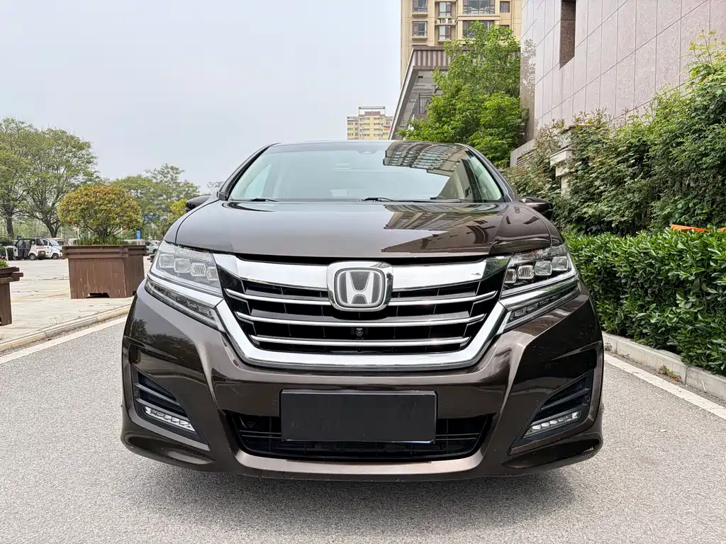 Honda Elysion — фото 2