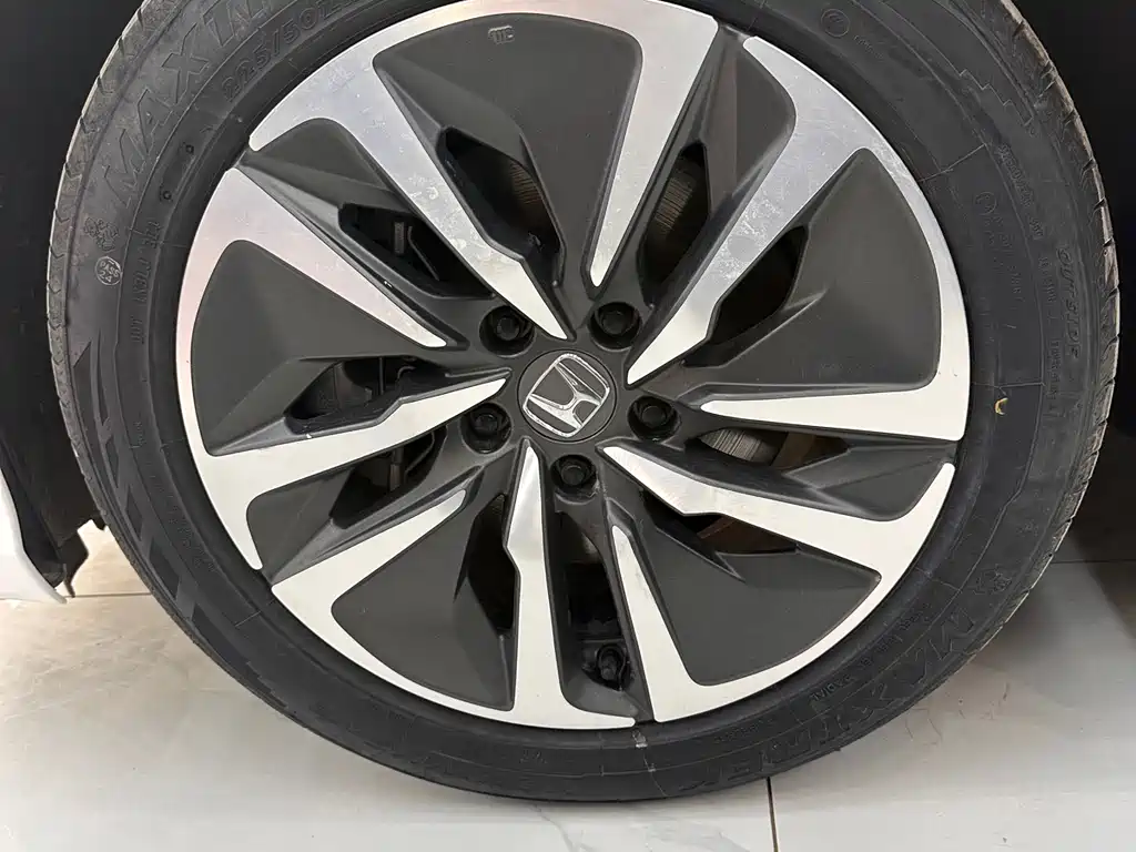 Honda Inspire — фото 2