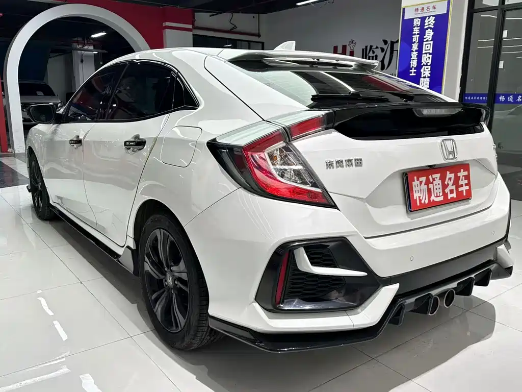 Honda Civic — фото 8