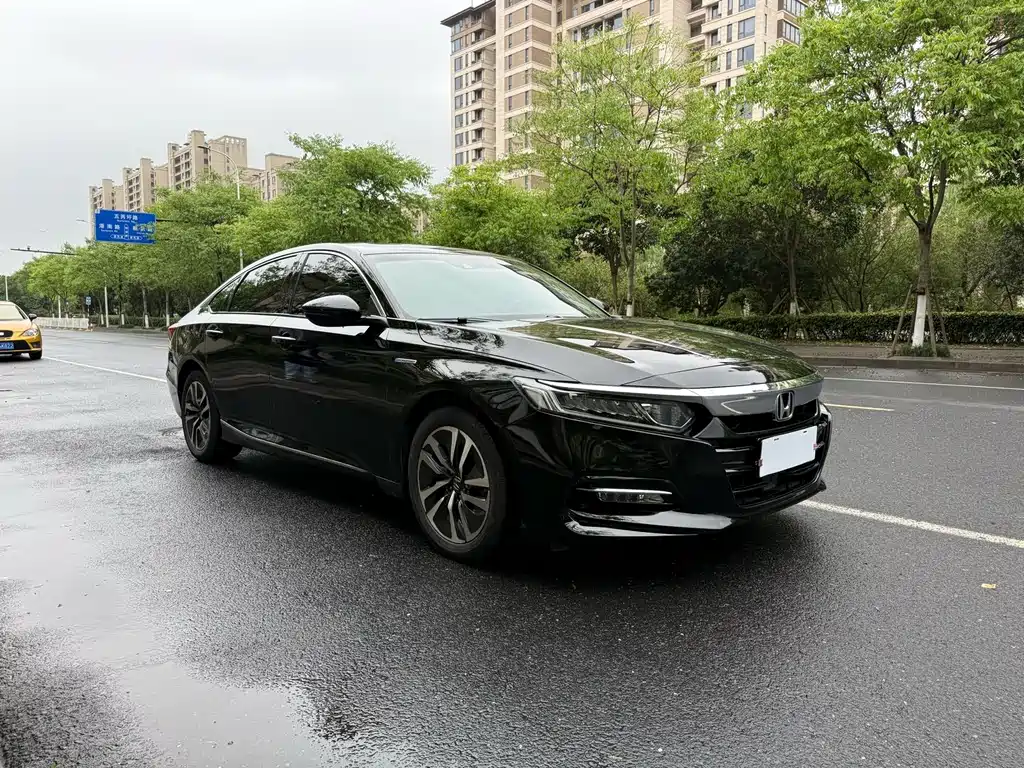 Honda Accord — фото 3
