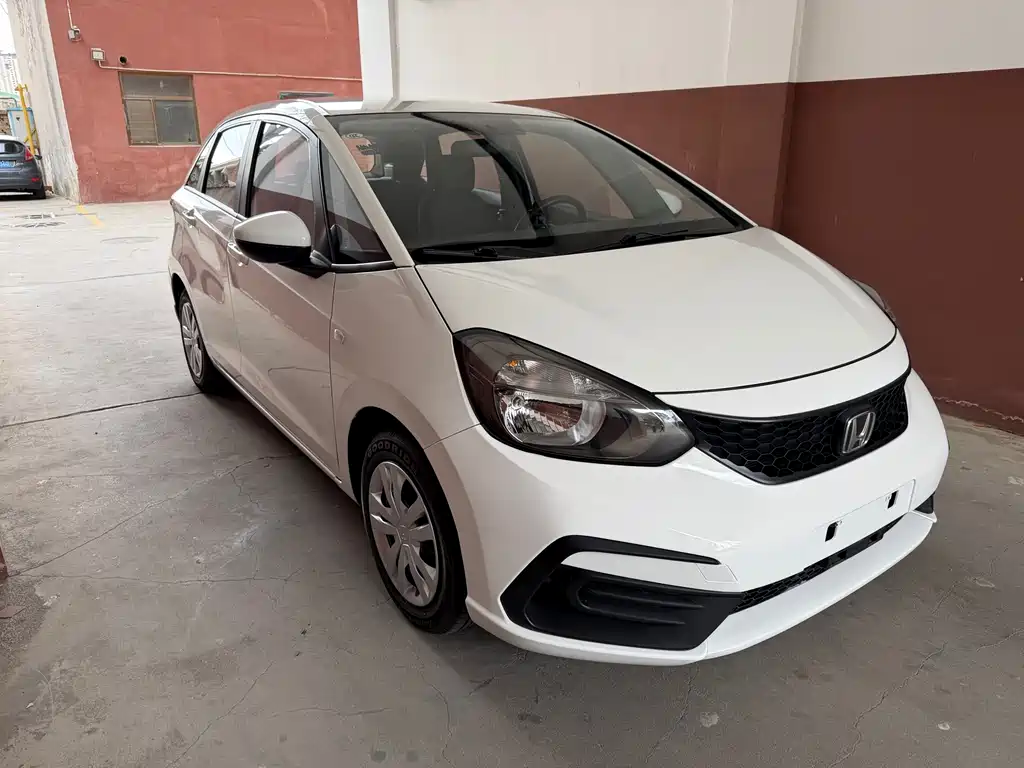 Honda Fit — фото 3