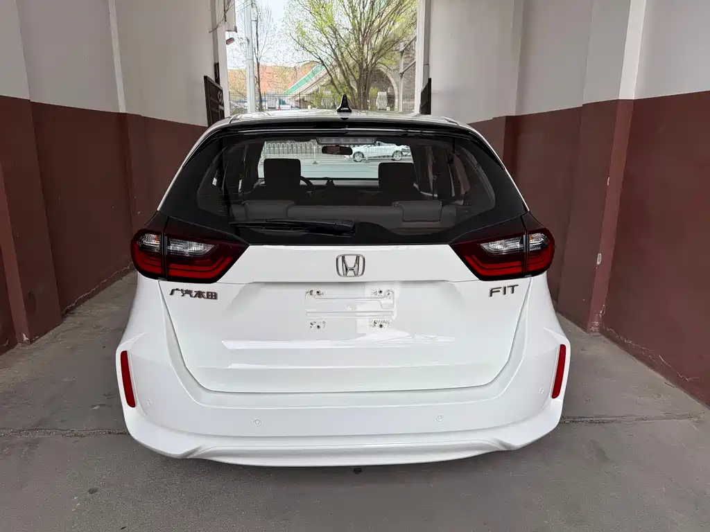 Honda Fit — фото 5