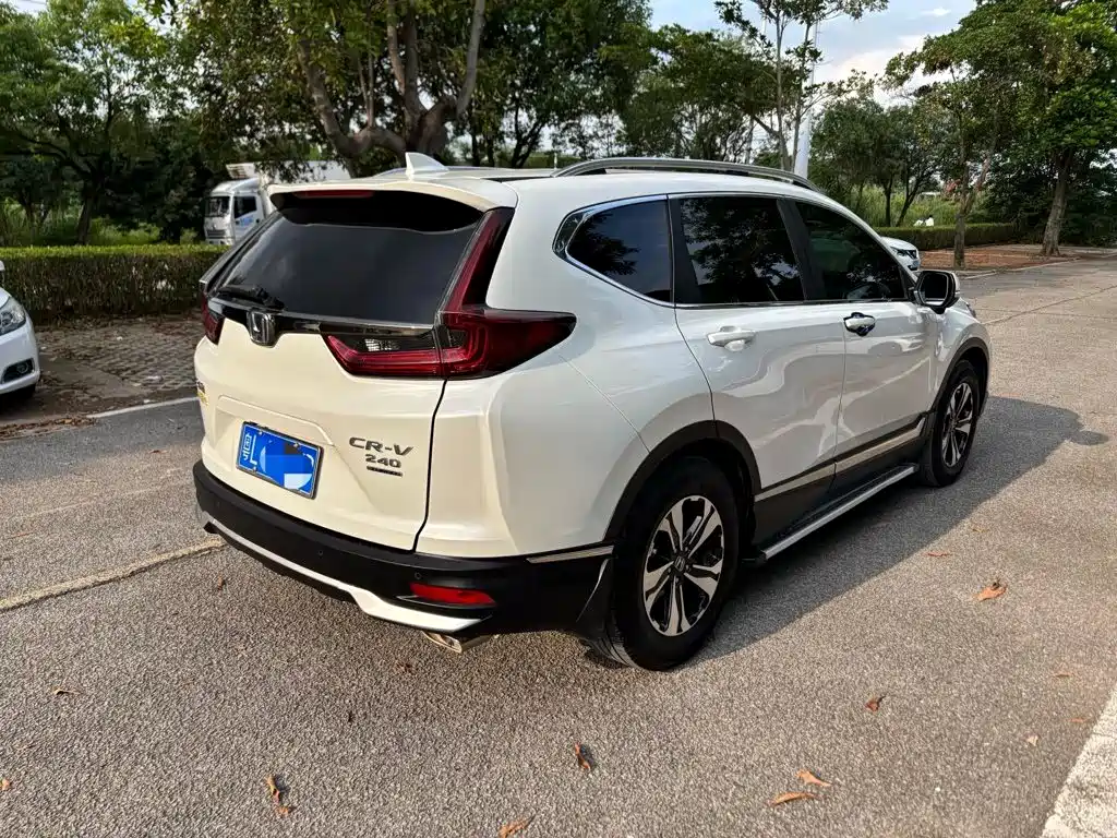 Honda CR-V — фото 8