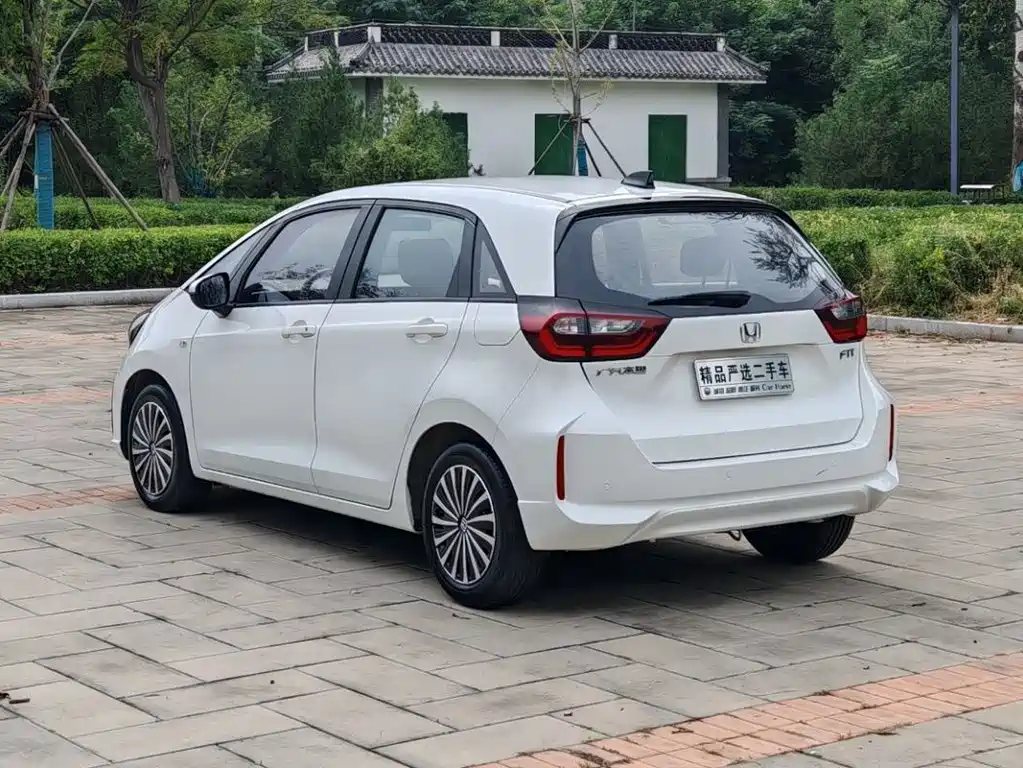 Honda Fit — фото 6