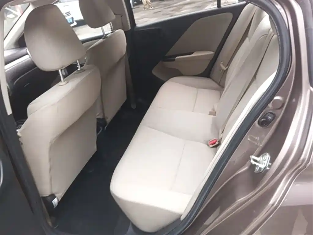 Honda Greiz — фото 17