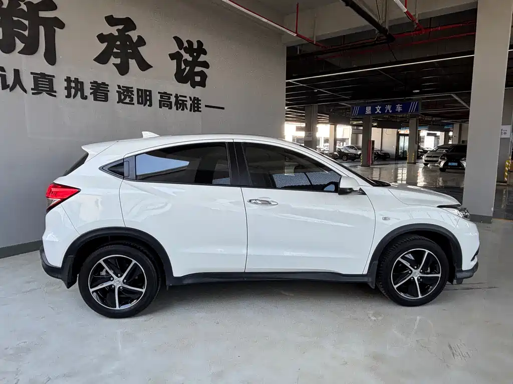 Honda Vezel — фото 7